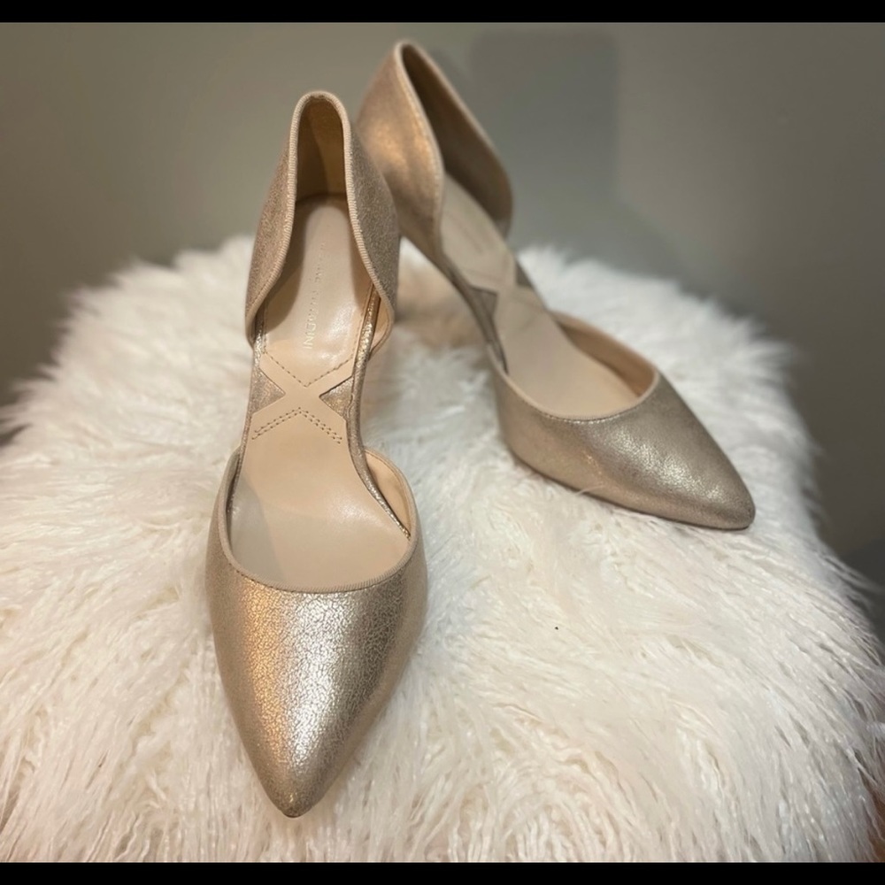 Adrienne Vittadini Mited Gold Heels